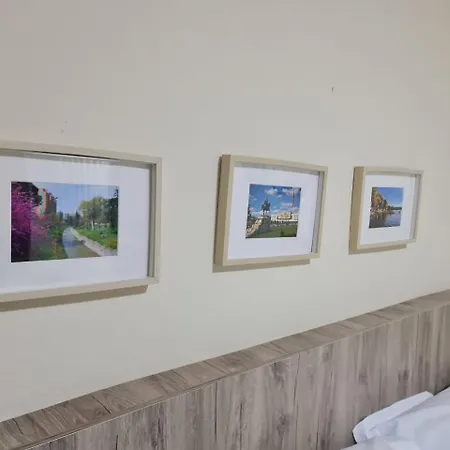 Dani Two Bedroom In Center Of *