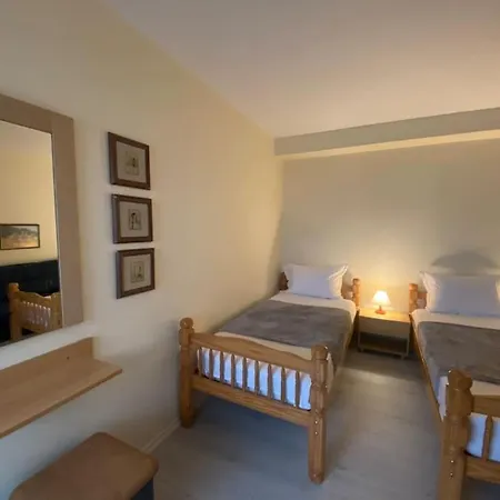 Dani Two Bedroom In Center Of